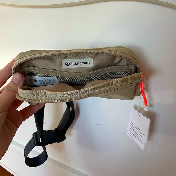 lululemon athletica Handbags - Lululemon mini belt bag water repellent brand new TAG STILL ON